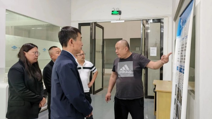 主動(dòng)服務(wù)“走出去”，優(yōu)質(zhì)項(xiàng)目“引進(jìn)來(lái)”——石化集團(tuán)“一把手”帶隊(duì)外出開展招商引資